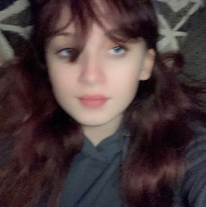 Meet your Posher, Hallie